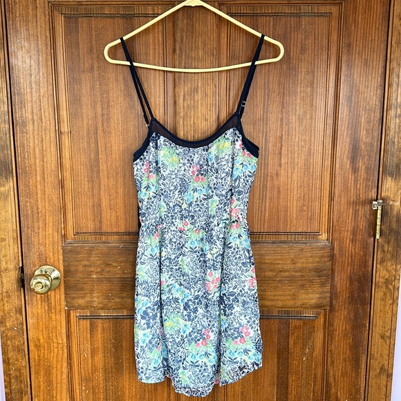 Holster size small dress - Picture 1 of 3